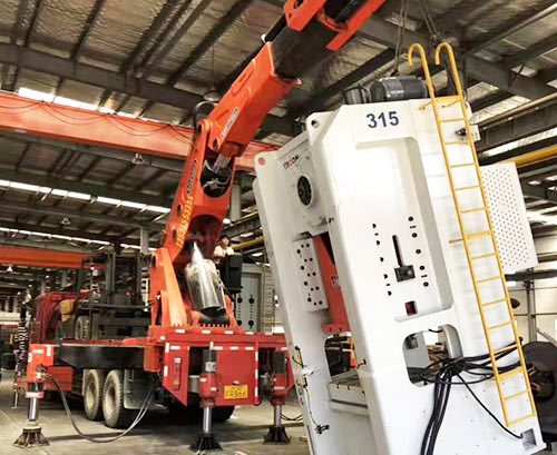 天坛街道提升工作效率，选择优质折臂吊租赁服务