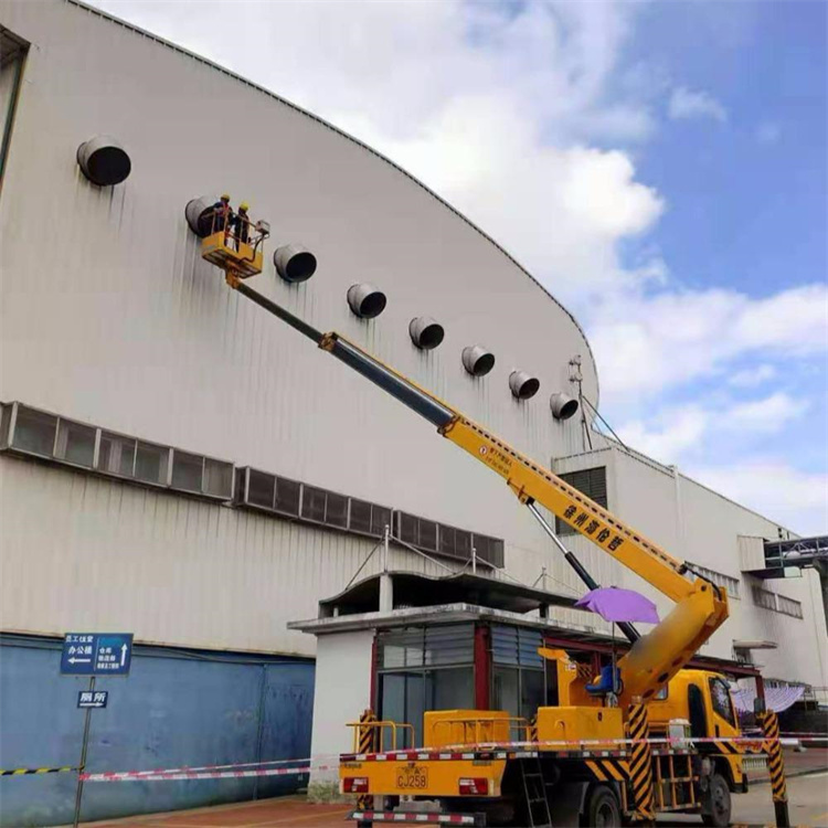 天坛街道高空作业车出租服务：专业广告牌安装解决方案