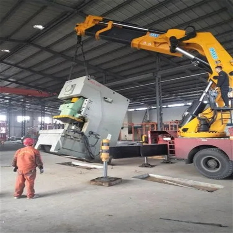 天坛街道80吨折臂吊车出租附近电话