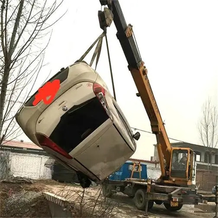 天坛街道随时待命，吊车24小时道路救援服务全解析